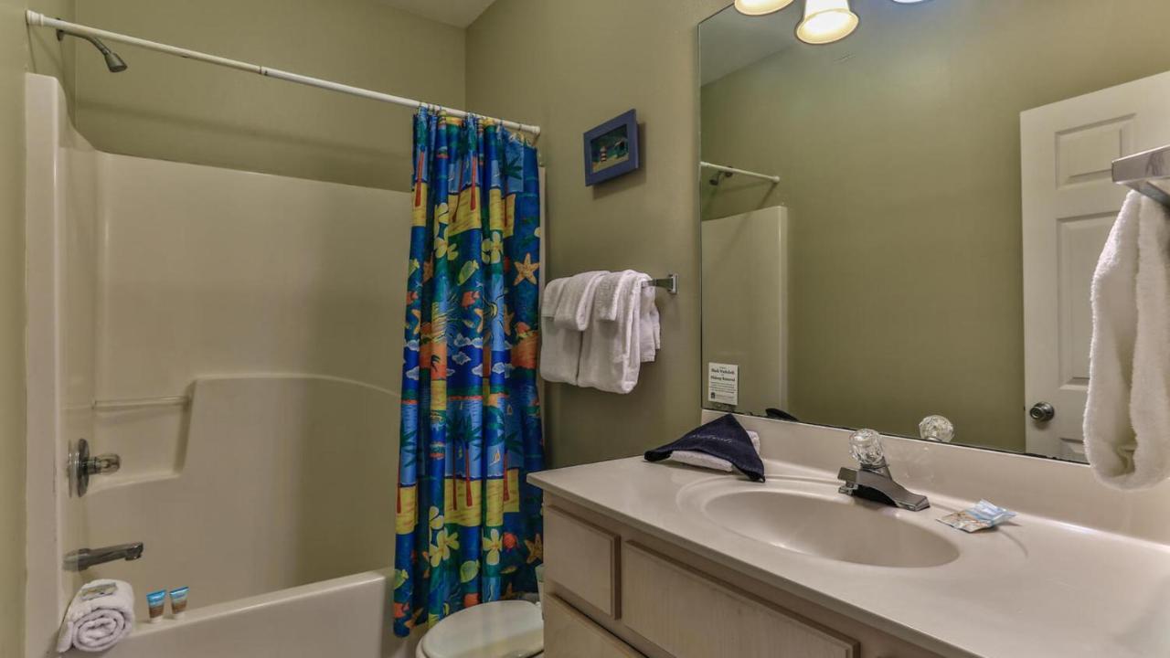 Biglows Bungalow - About A Quarter Mile To Private Neighborhood Beach Access, Pet Friendly, Community Pool Destin Buitenkant foto