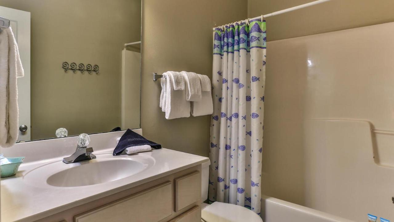 Biglows Bungalow - About A Quarter Mile To Private Neighborhood Beach Access, Pet Friendly, Community Pool Destin Buitenkant foto
